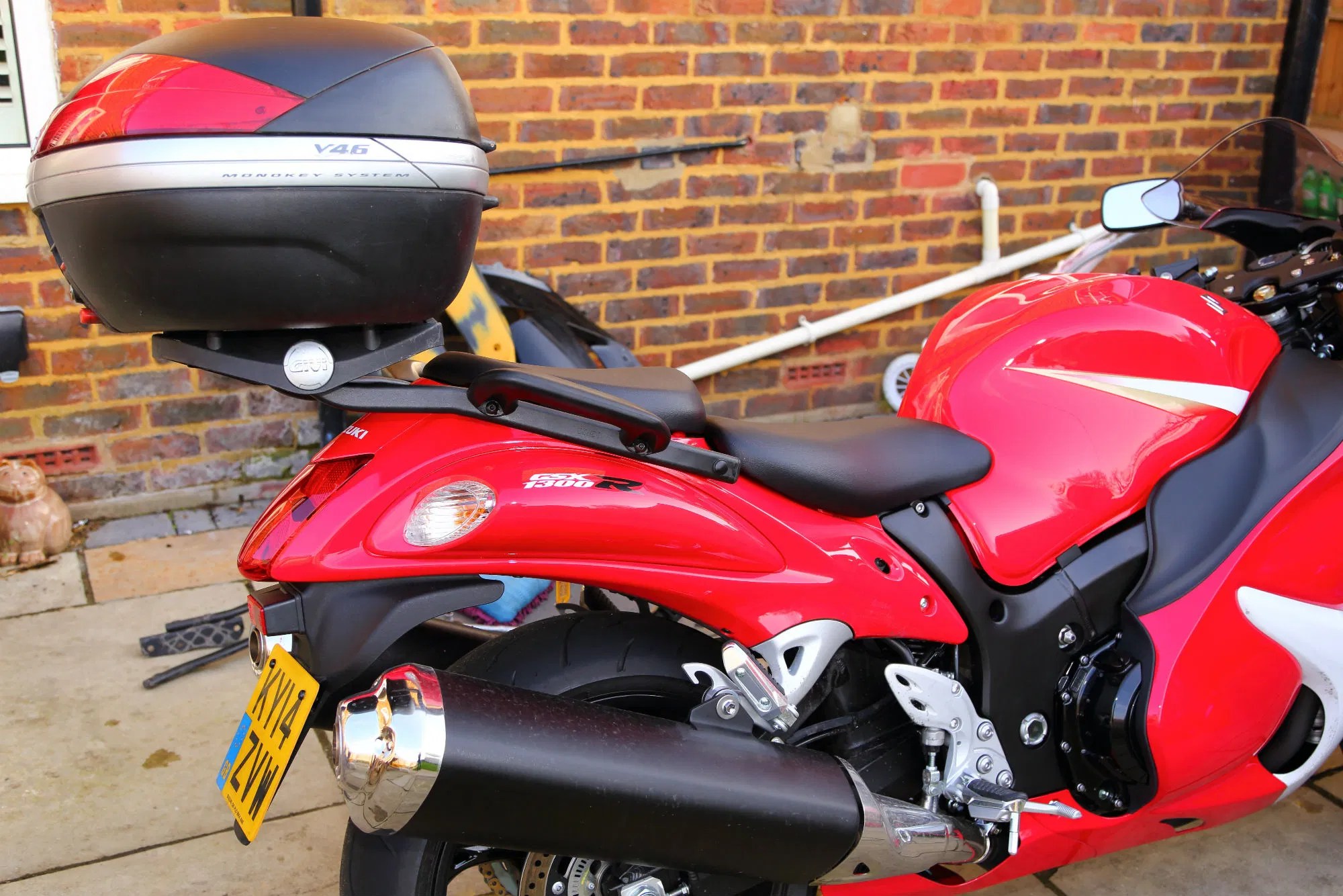 How to... fit a top box Visordown